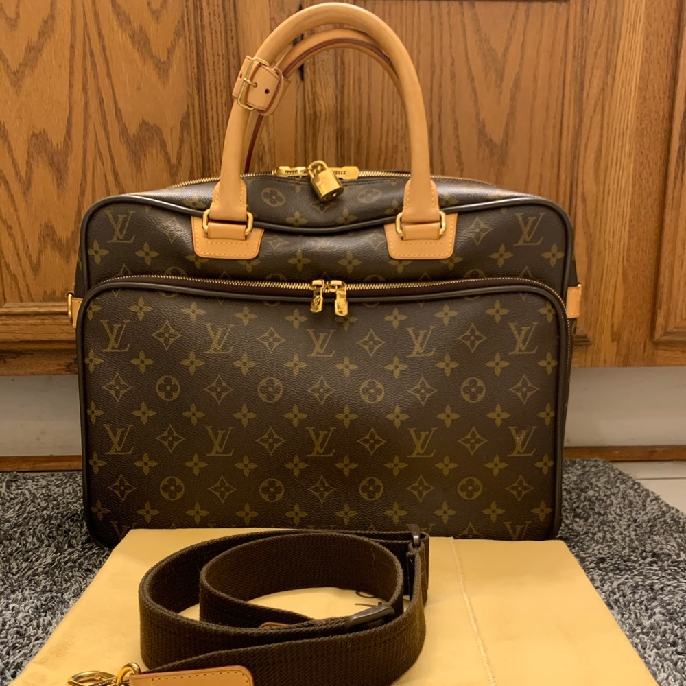 Louis Vuitton monogram Icare Travel/Business bag